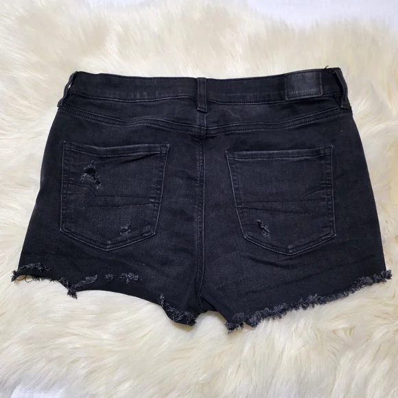 American Eagle Hi-Rise Shortie Black Distressed Denim Shorts Women's Size 10 - Picture 3 of 9